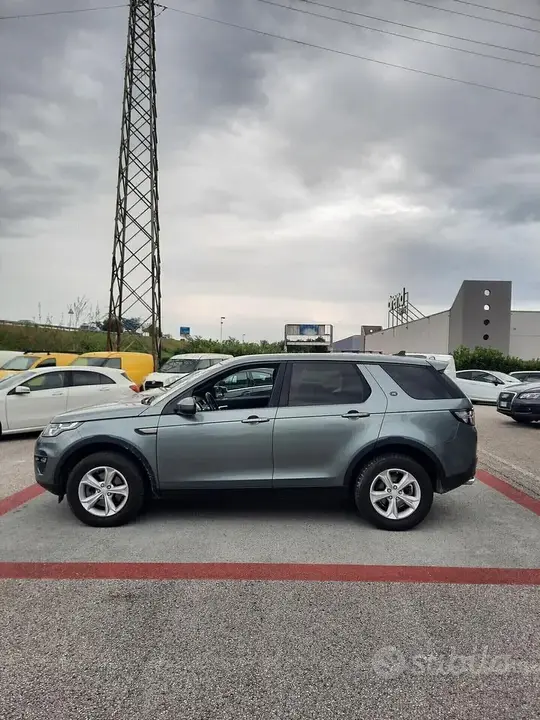Land Rover Discovery Sport 2016 photo 4
