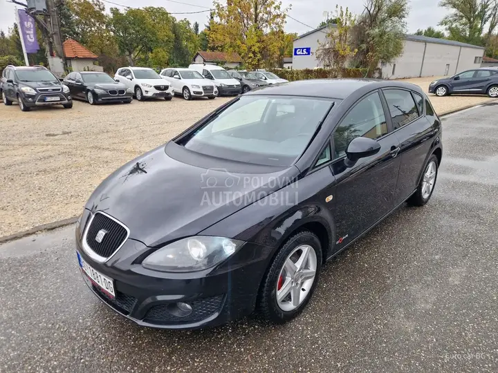 Seat Leon 2011 photo 2