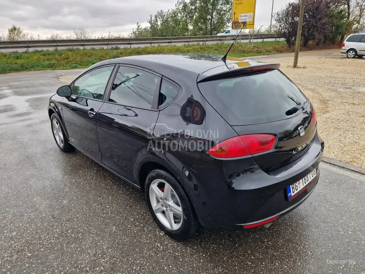 Seat Leon 2011 photo 5