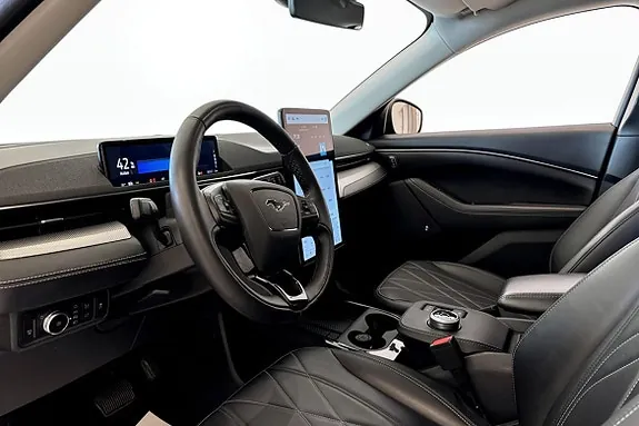 Ford Mustang Mach-E 2022 photo 5