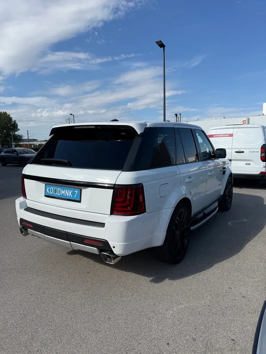 Land Rover Range Rover Sport 2012 photo 2