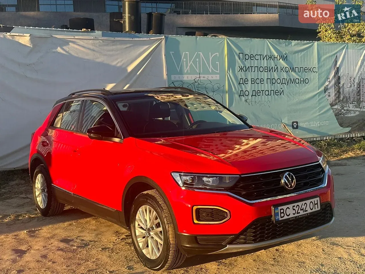 Volkswagen T-Roc 2021 photo 2