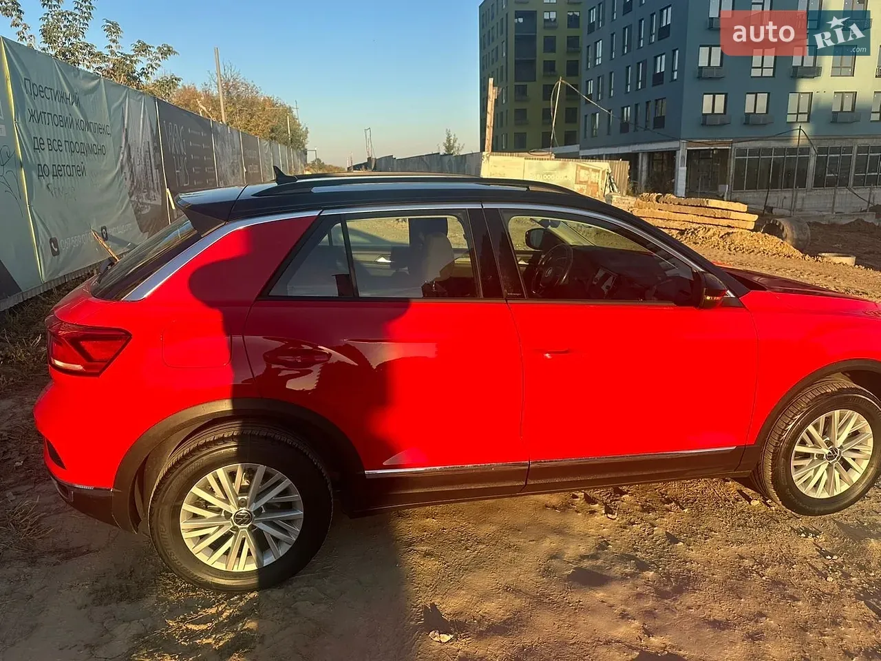Volkswagen T-Roc 2021 photo 3