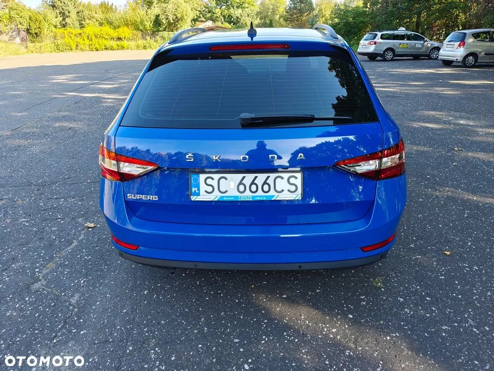 Skoda Superb 2019 photo 3
