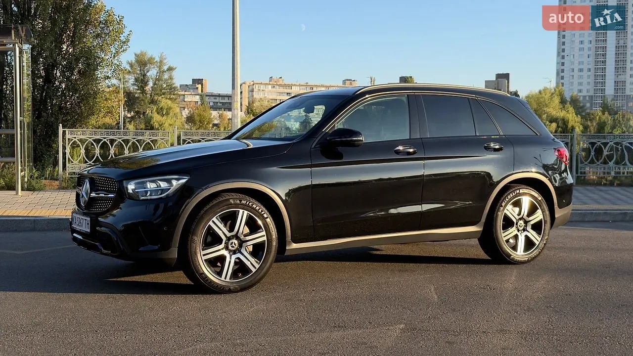 Mercedes-Benz Glc-Class 2019 photo 2