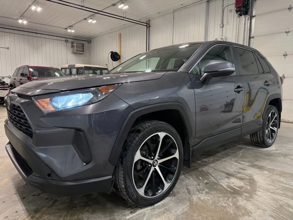 Toyota Rav4 2022 photo 3