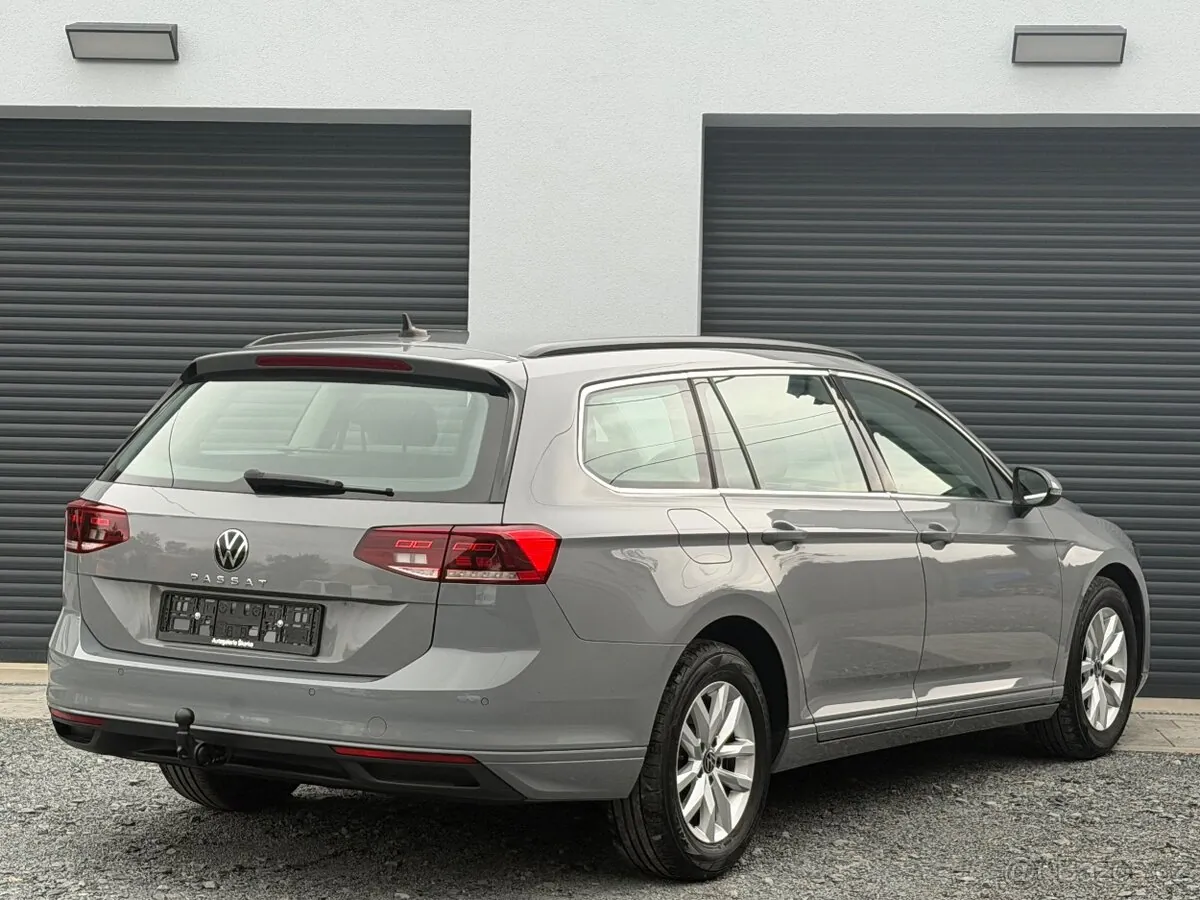 Volkswagen Passat 2023 photo 5
