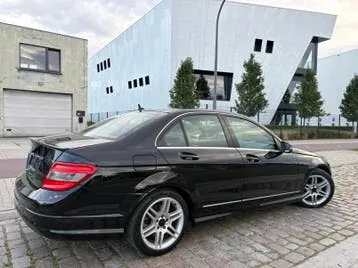 Mercedes-Benz C-Class 2011 photo 3