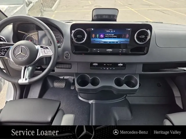 Mercedes-Benz Sprinter 2025 photo 3