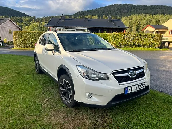 Subaru Xv 2012 photo 2