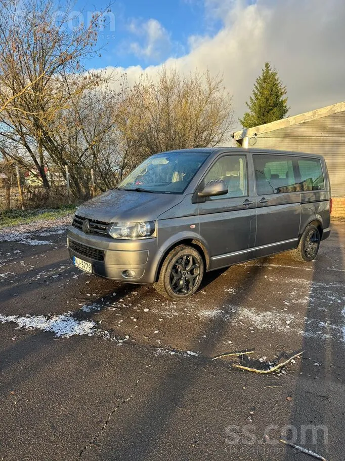 Volkswagen Multivan 2011 photo 2