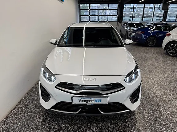 Kia Ceed 2023 photo 3