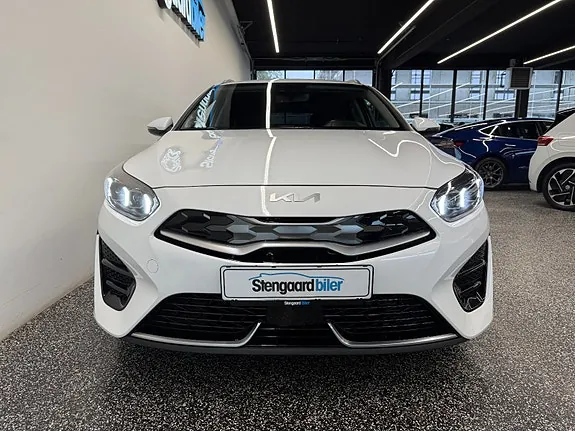 Kia Ceed 2023 photo 2