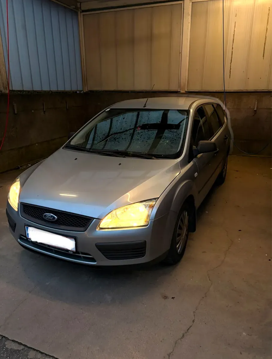 Ford Focus 2005 photo 2