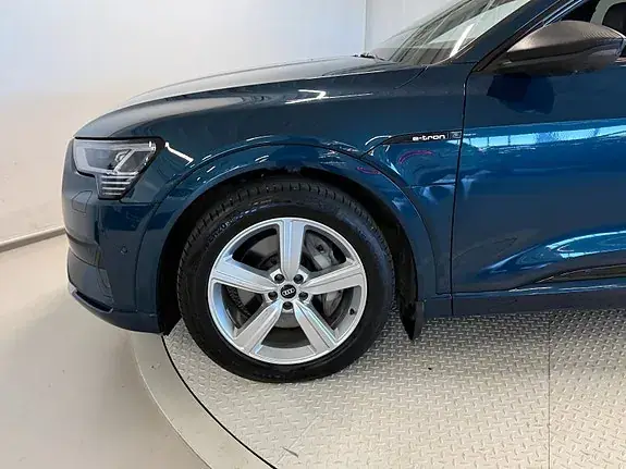 Audi E-Tron 2022 photo 5