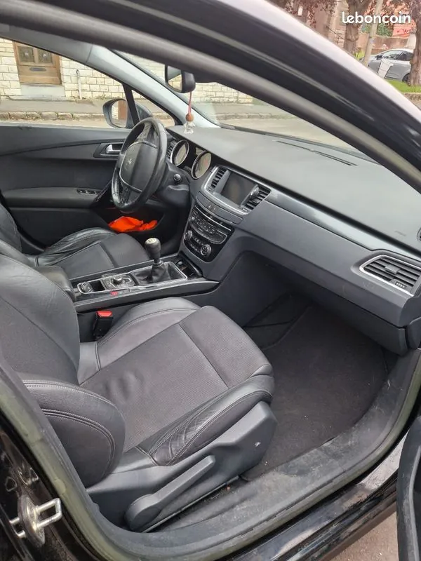 Peugeot 508 2011 photo 3