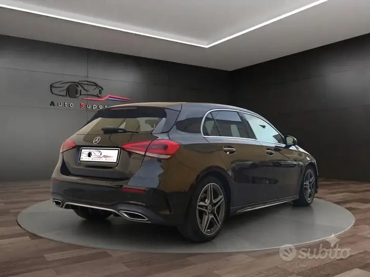 Mercedes-Benz A 180 2018 photo 2