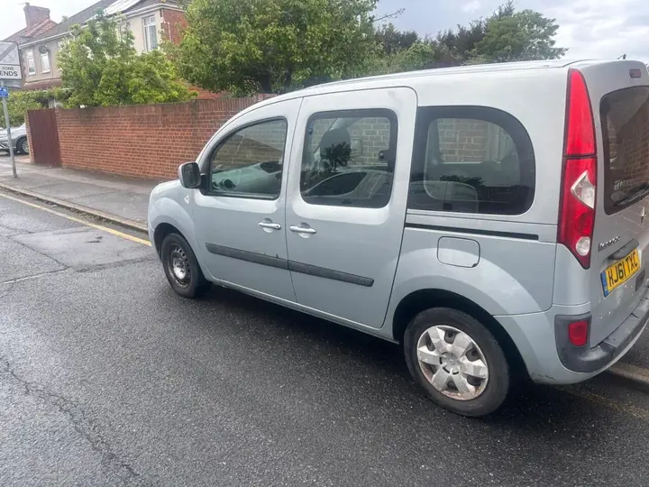 Renault Kangoo 2011 photo 4