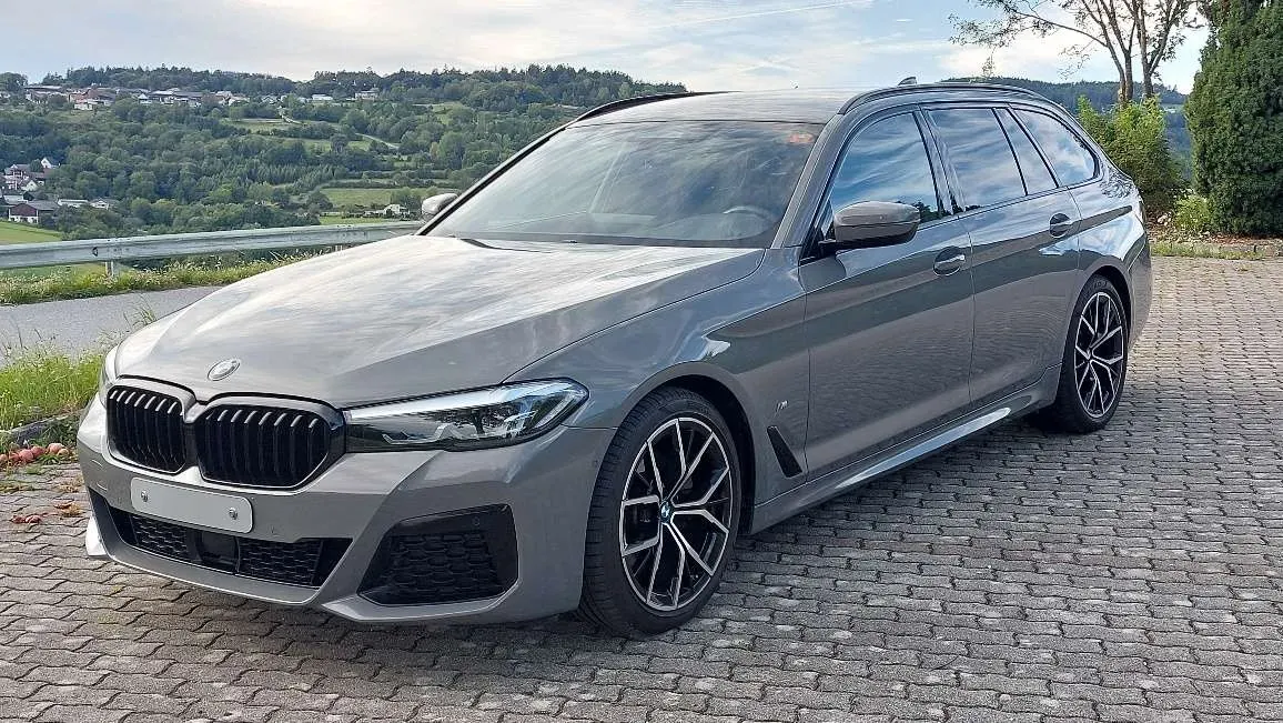 BMW 5 Series 2021 photo 3