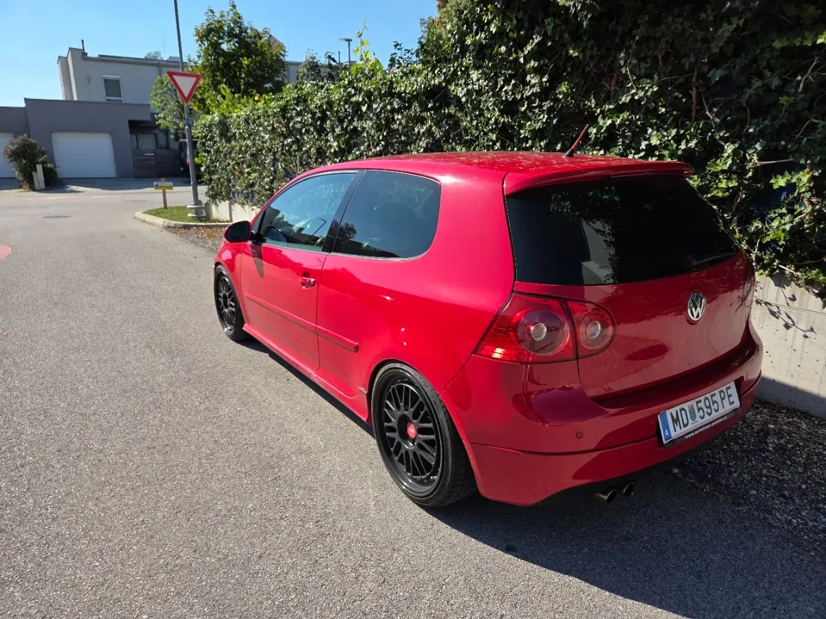 Volkswagen Golf 2006 photo 2
