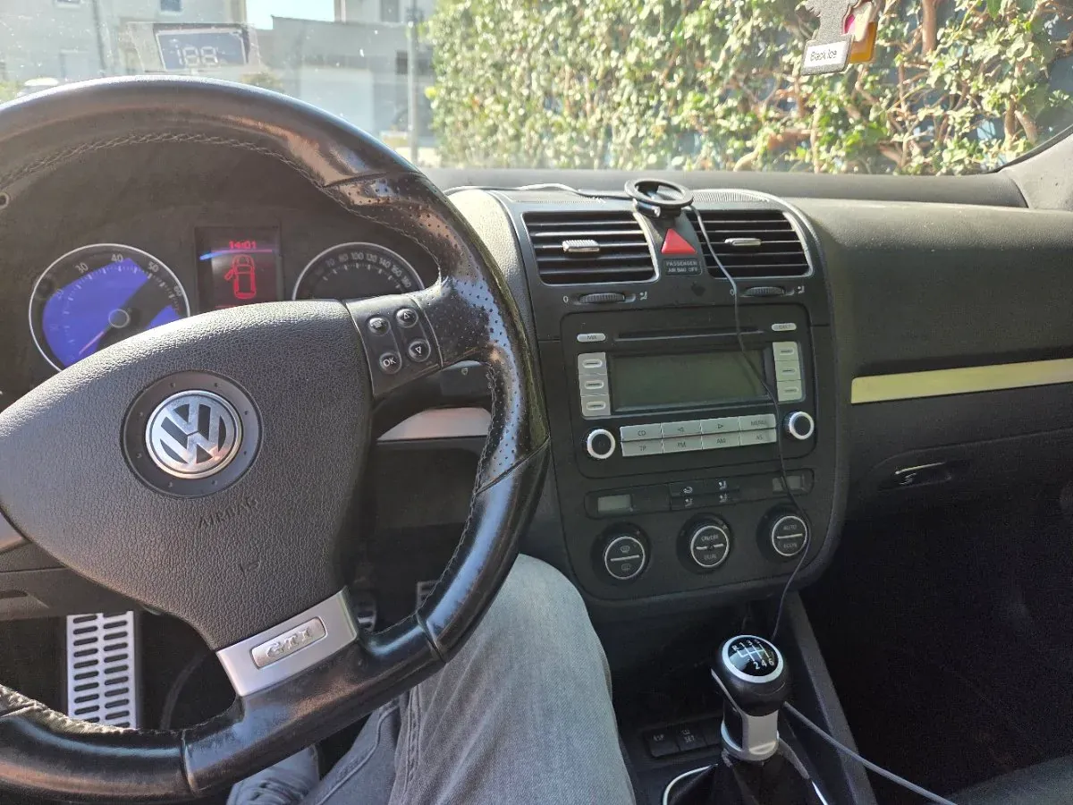 Volkswagen Golf 2006 photo 3