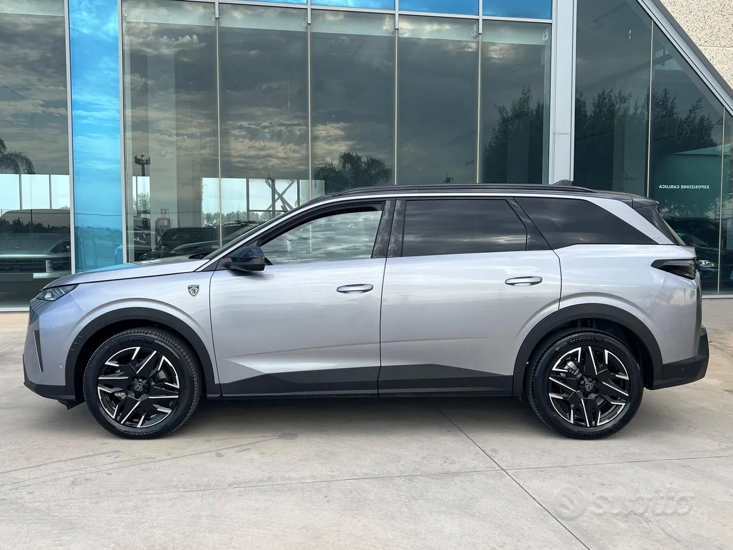 Peugeot 5008