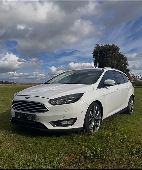 Ford Focus 2018 photo 2