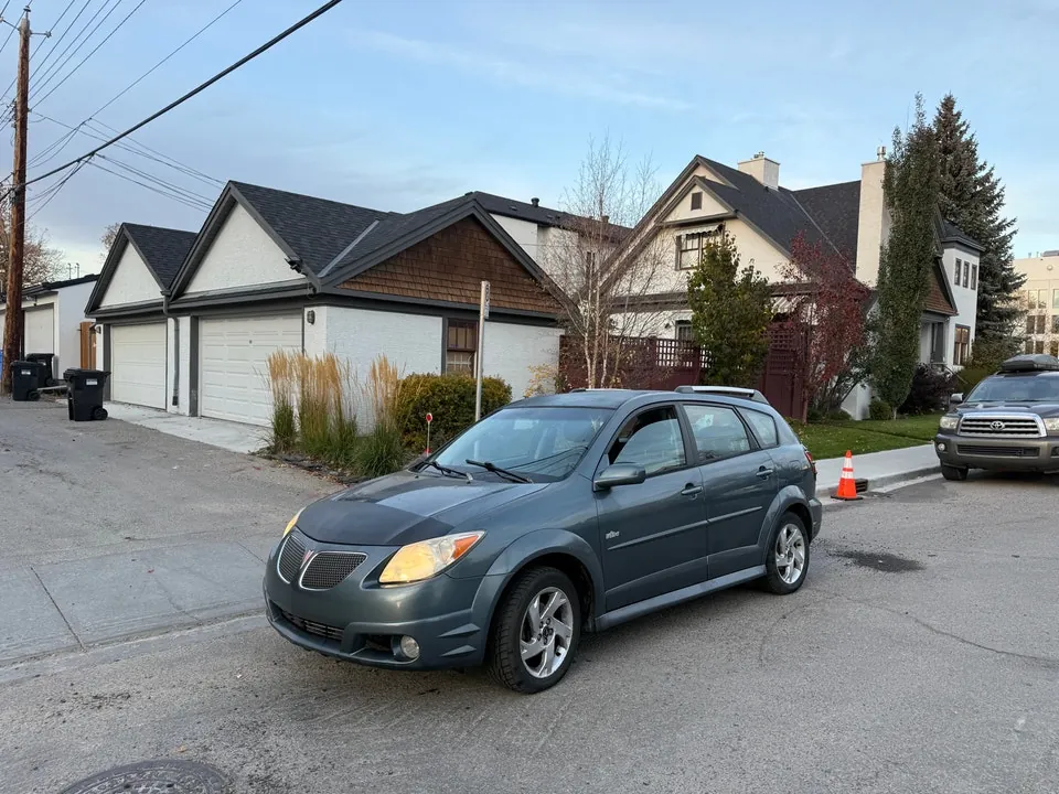 Pontiac Vibe 2007 photo 2