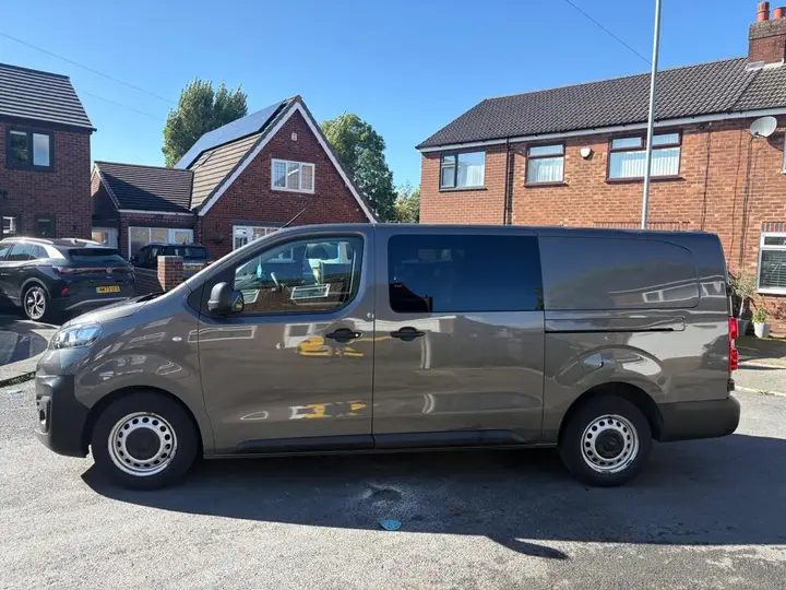 Vauxhall Vivaro 2022 photo 4