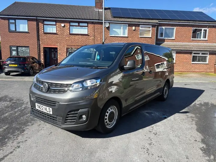 Vauxhall Vivaro 2022 photo 3