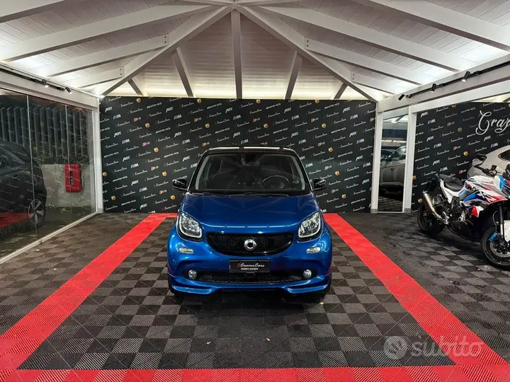 Smart Forfour 2019 photo 2