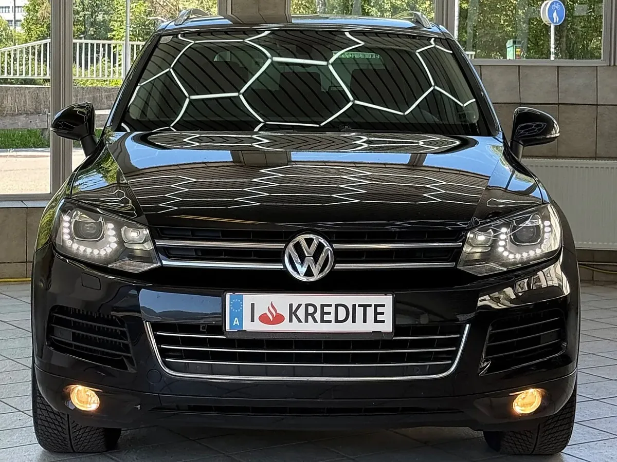 Volkswagen Touareg 2013 photo 2