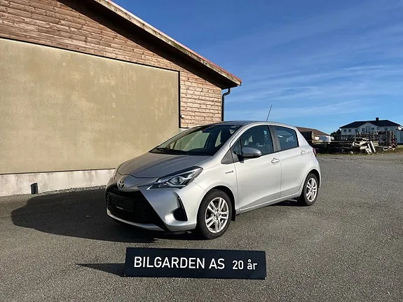 Toyota Yaris 2018 photo 2