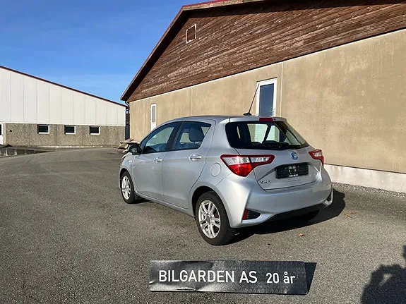 Toyota Yaris 2018 photo 4