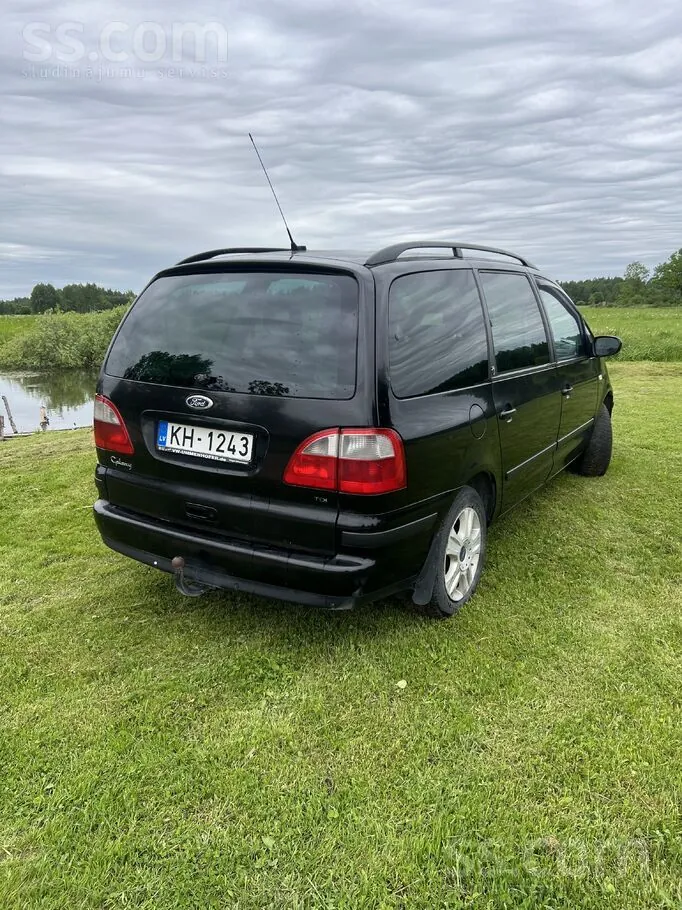 Ford Galaxy 2003 photo 4