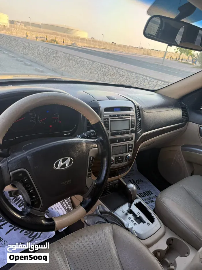 Hyundai Santa Fe 2012 photo 4