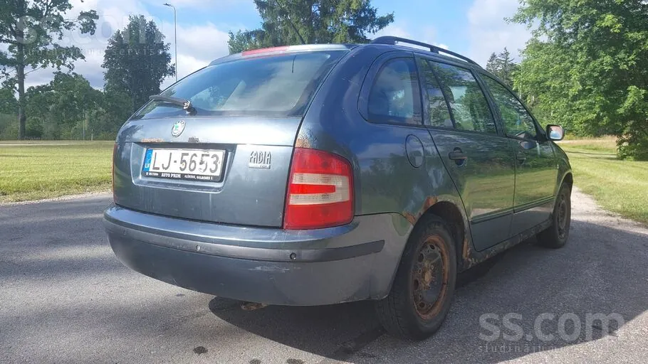 Skoda Fabia 2004 photo 5