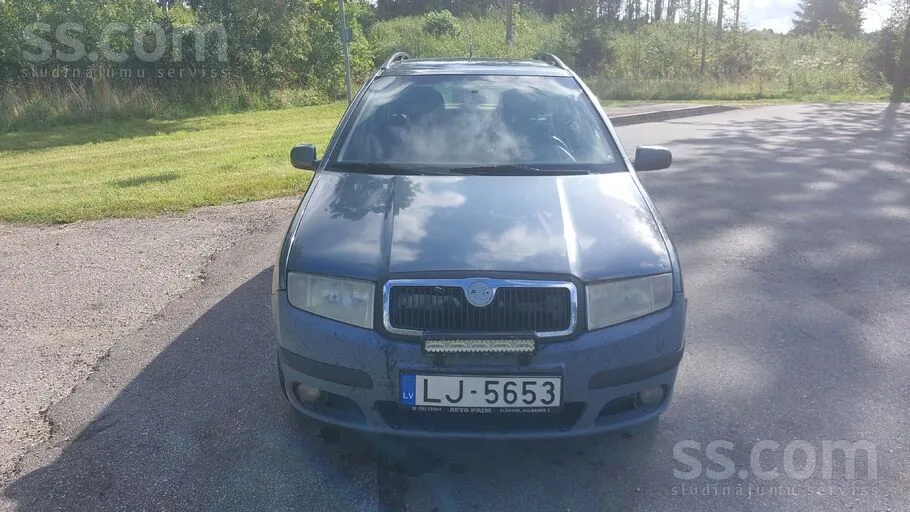 Skoda Fabia 2004 photo 4