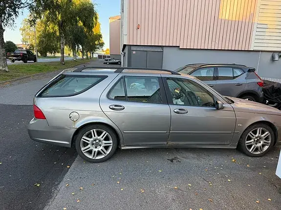 Saab 9-5 2006 photo 2