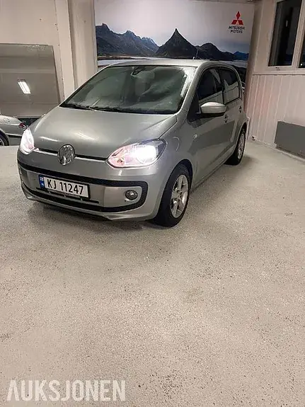 Volkswagen Up 2015 photo 3