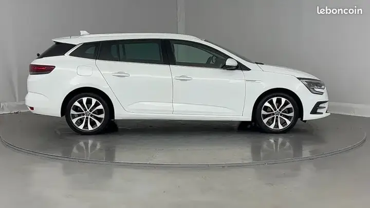 Renault Megane 2023 photo 4