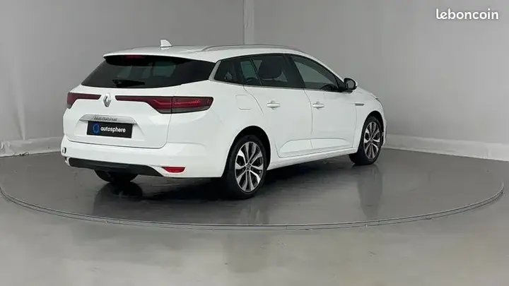 Renault Megane 2023 photo 5