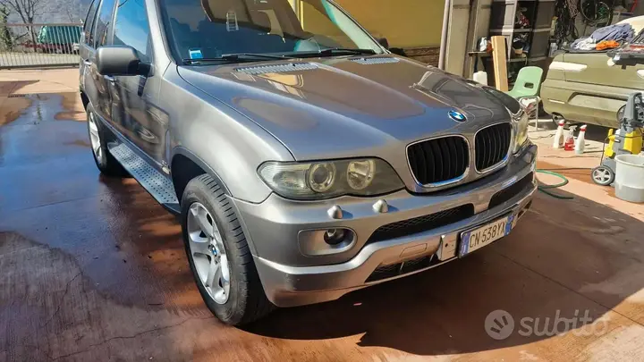 BMW X5 2004 photo 2