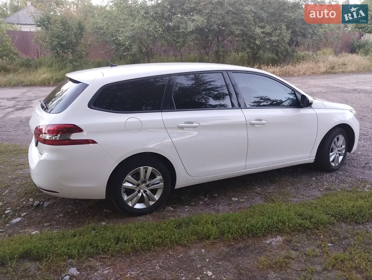 Peugeot 308 2015 photo 4