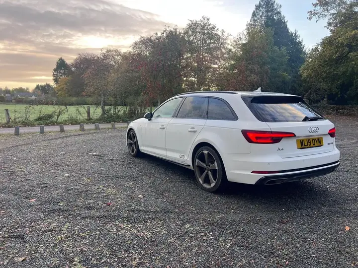 Audi A4 Avant 2019 photo 3