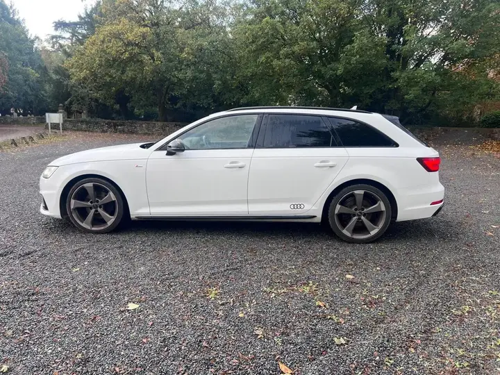Audi A4 Avant 2019 photo 2