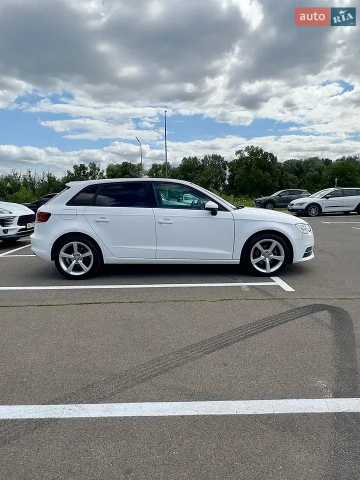 Audi A3 2015 photo 5