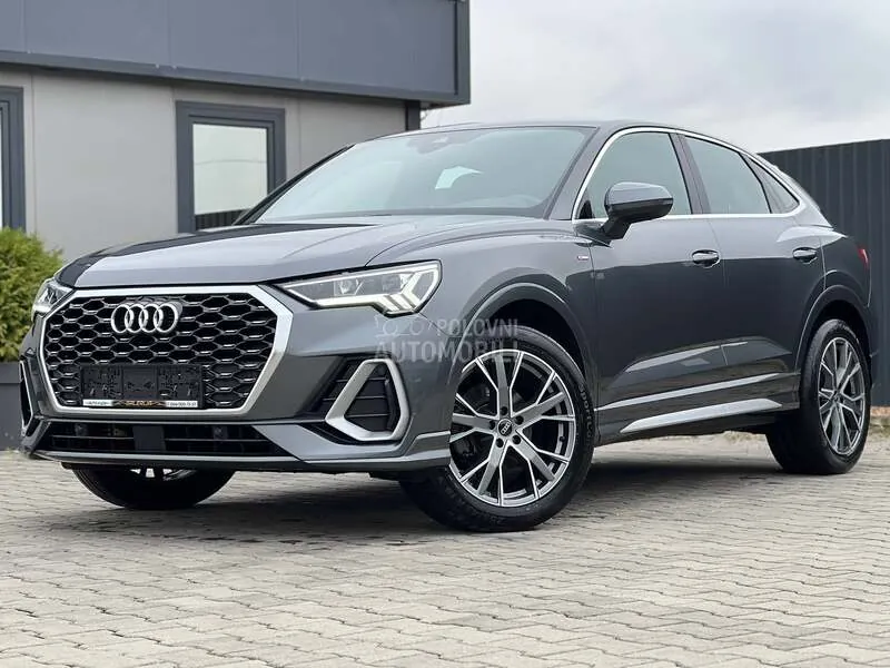 Audi Q3 2022 photo 2