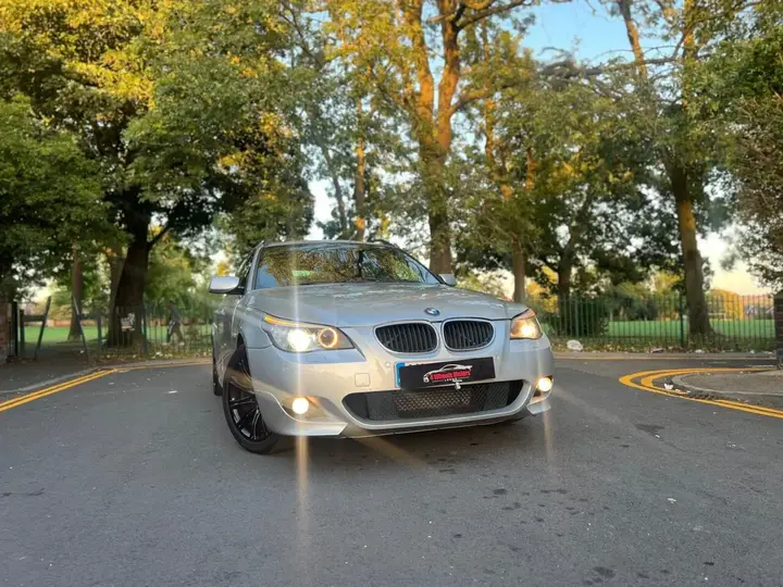 BMW 5 Series 2009 photo 5