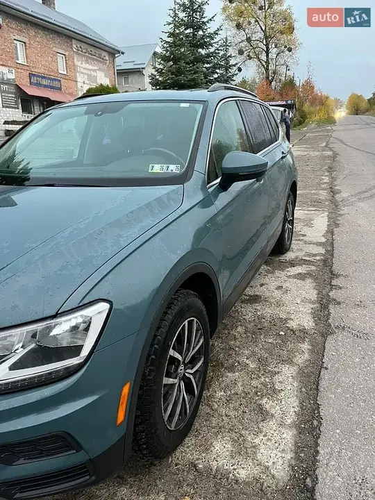 Volkswagen Tiguan 2019 photo 2